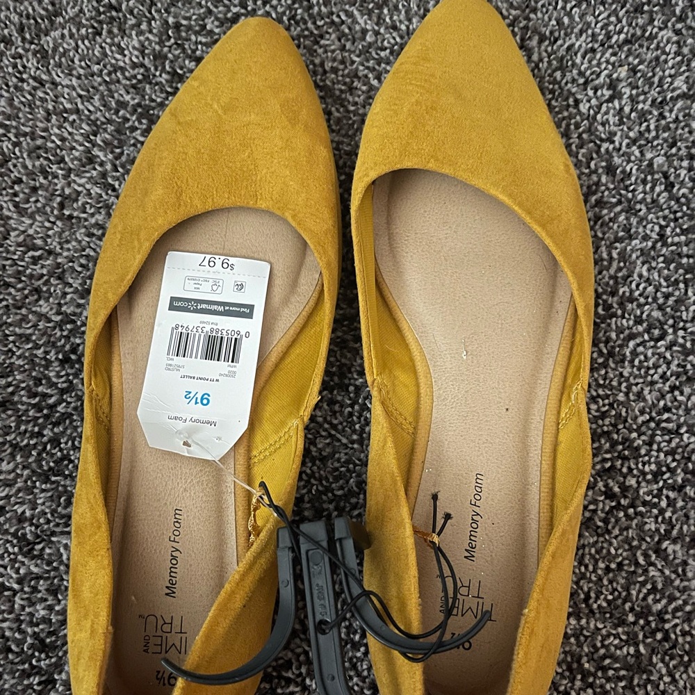 Yellow Pointed Flats